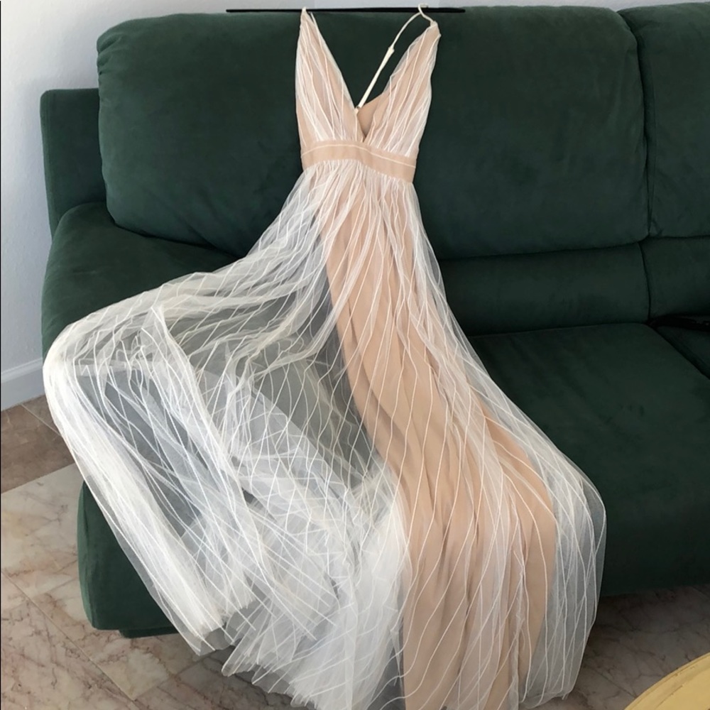 Hawaiian wedding dress for wherever you are!
